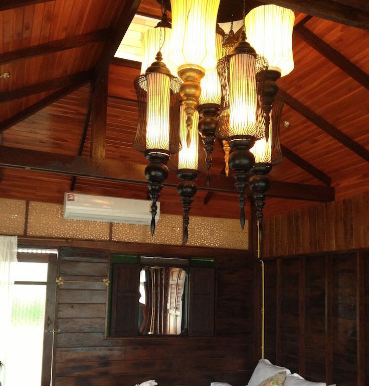 At Casa Guesthouse Amphawa Ruang foto